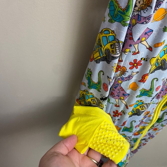 Magic School Bus Sleeper - Picture 3 of 4